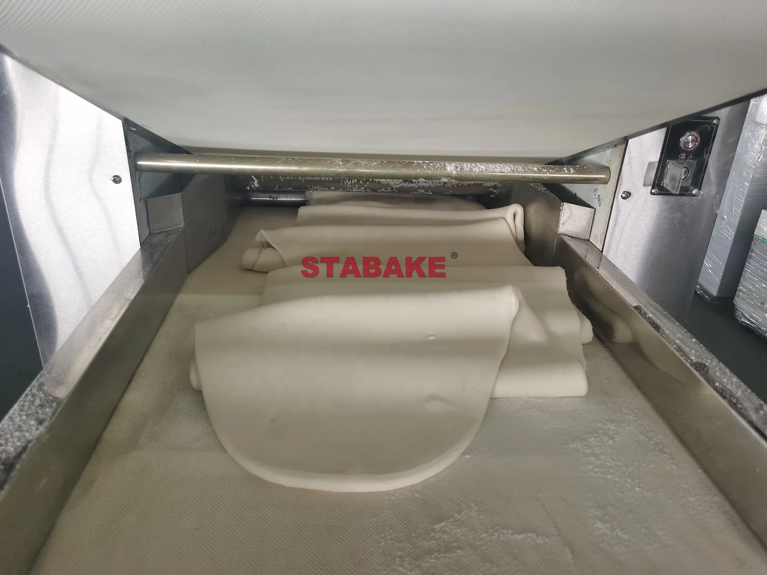 High Quality Automatic Dough Roller Machine YMZD500 丨STABAKE 4